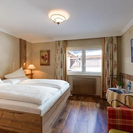 Rotspitz Adults - Only 3*