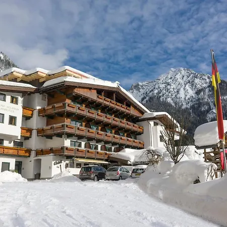 Rotspitz Adults - Only 3* Maurach (Achensee)